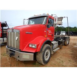 2011 KENWORTH T800 Roll Off Truck