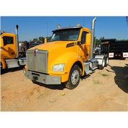 2016 KENWORTH T880 Day Cab Truck