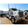 Image 2 : 2015 PETERBILT 389 Day Cab Truck