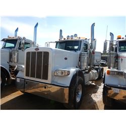 2011 PETERBILT 389 Day Cab Truck