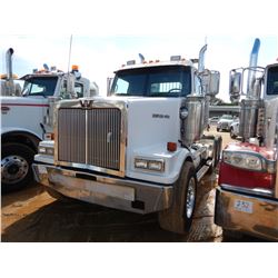 2005 WESTERN STAR 4700 Day Cab Truck