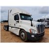 Image 2 : 2012 FREIGHTLINER CASCADIA Sleeper Truck