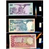 Image 4 : World Banknote Lot;  Lot of approx 18 notes from the Tanzania  and Comores regions.  See images.