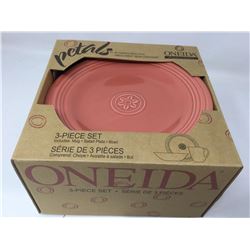 Oneida Petals 3Piece Set