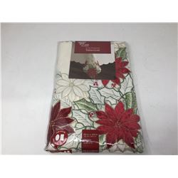 Leona Poinsettia Tablecloth (60in x 104in)