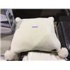 Image 1 : UGG Pillow