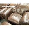 Image 8 : Reception set 5-piece set Triple sofa, Single sofa, Ottoman