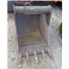 Image 1 : Bucket Attachment, 23" Wide (marked as bad)
