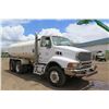 Image 25 : 2006 Sterling LT8500 Water Truck, 4K Gallons (Runs, Drives, Sprays Water - See Video)