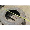 Image 7 : Dawg Pound 400/75-28 Tire
