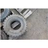Image 14 : Pallet of Misc. Forklift Tires