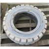 Image 1 : GS-Solid CL403S Tire 28x9-15 7.0