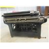 Image 5 : Underwood Typewriter - Vintage