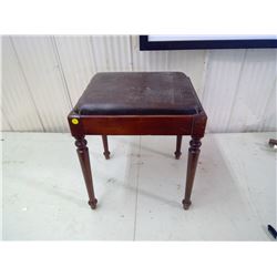 SMALL BROWN STOOL