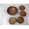 Image 1 : 1 LARGE WOODEN BOWL AND 4 MATCHING SMALL BOWLS