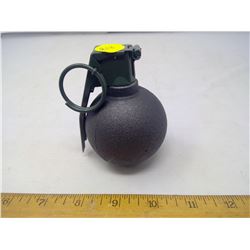 DISPLAY APPLE GRENADE
