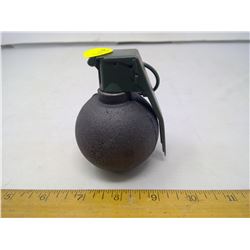 DISPLAY APPLE GRENADE
