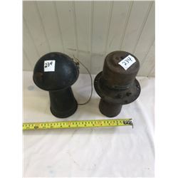 2 VINTAGE CAR/TRUCK HORNS, 1 MILE AWAY MODEL-S