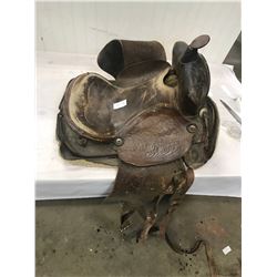 WESTERN SADDLE - NO STIRRUPS - 15"