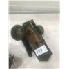 Image 3 : 2X VINTAGE DOOR KNOB SETS - COMPLETE WITH LOCKING MECHANISM AND BACK PLATES