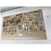 Image 5 : LARGE LOT OF VINTAGE LOCKS, KEYS, AND BOTTLE OPENERS