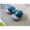 Image 3 : SASK. ROUGHRIDERS SALT & PEPPER AND 2 ROUGH RIDER GLASSES
