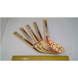 5 WOODEN MINI STICKS