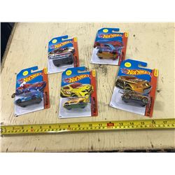 5 DIE CAST CARS IN PACKAGE