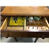 Image 6 : 3 DRAWER SEWING TABLE WITH CONTENTS