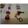 Image 3 : VINTAGE KEY CHAINS