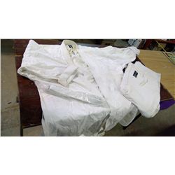 MARTIAL ARTS GI W/ WHITE BELT - SIZE 7