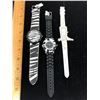 Image 1 : 3 GENOVA WATCHES - ZEBRA PRINT AND WHITE COWBOY BOOT