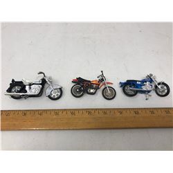 MINIATURE YAMAHA TX 750, YAMAHA 517, AND POLICE MOTORCYCLES