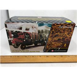 ERTL COLLECTIBLES DIECAST 1918 MACK FLATBED TRUCK