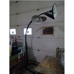 4 LIGHT FLOOR LAMP CIRCA 1960'S - 70'S