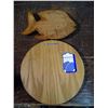 Image 3 : 2 WOODEN PLAQUES - FISH + WHEAT (ELEVATOR)