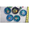 Image 2 : 8 COASTERS AND MADE IN OCCUPIED JAPAN ORNAMENTS
