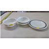 Image 1 : PYREX PLATE AND 2 BOWLS - VINTAGE