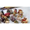 Image 2 : CERAMIC TEDDY BEAR COLLECTION