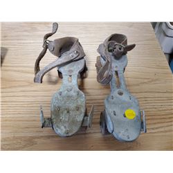 PAIR OF VINTAGE ROLLER SKATES