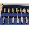 Image 2 : 12 COLLECTOR SPOONS