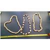 Image 1 : 3 SHELL NECKLACES