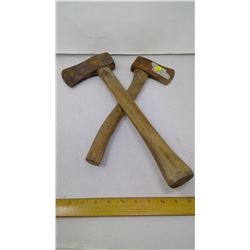 2 HATCHETS