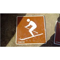 DOWNHILL SKI SIGN