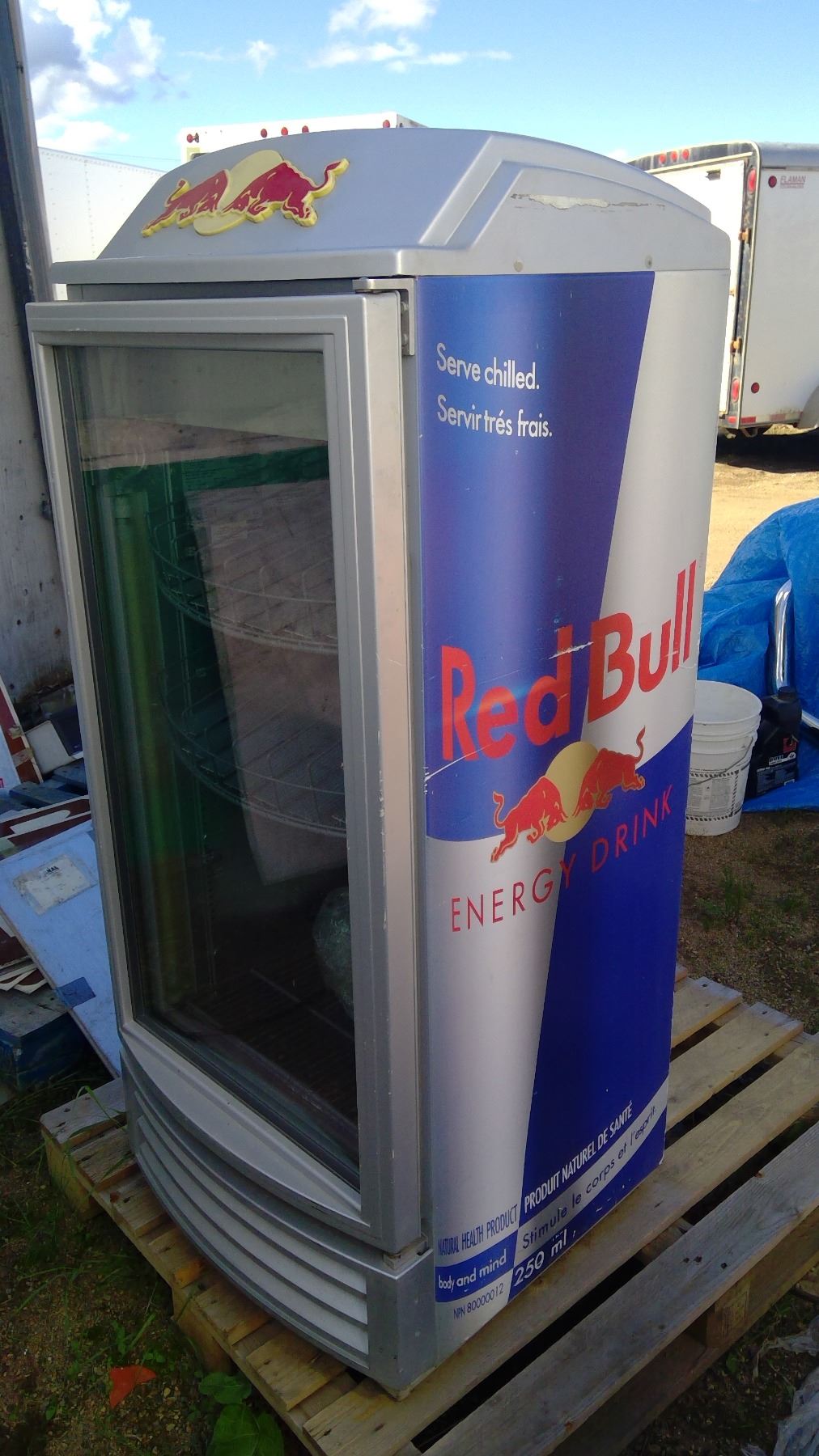 REDBULL DISPLAY FRIDGE