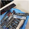 Image 2 : TRAY OF CAR/TRUCK EMBLEMS