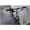 Image 2 : BLACK WHITE NORCO BIKE