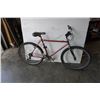 Image 1 : RED NO BRAND BIKE