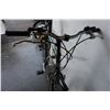 Image 2 : GREEN GT BIKE
