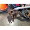 Image 2 : 2005/6 DODGE RAM 2500/3500 HITCH RECEIVER